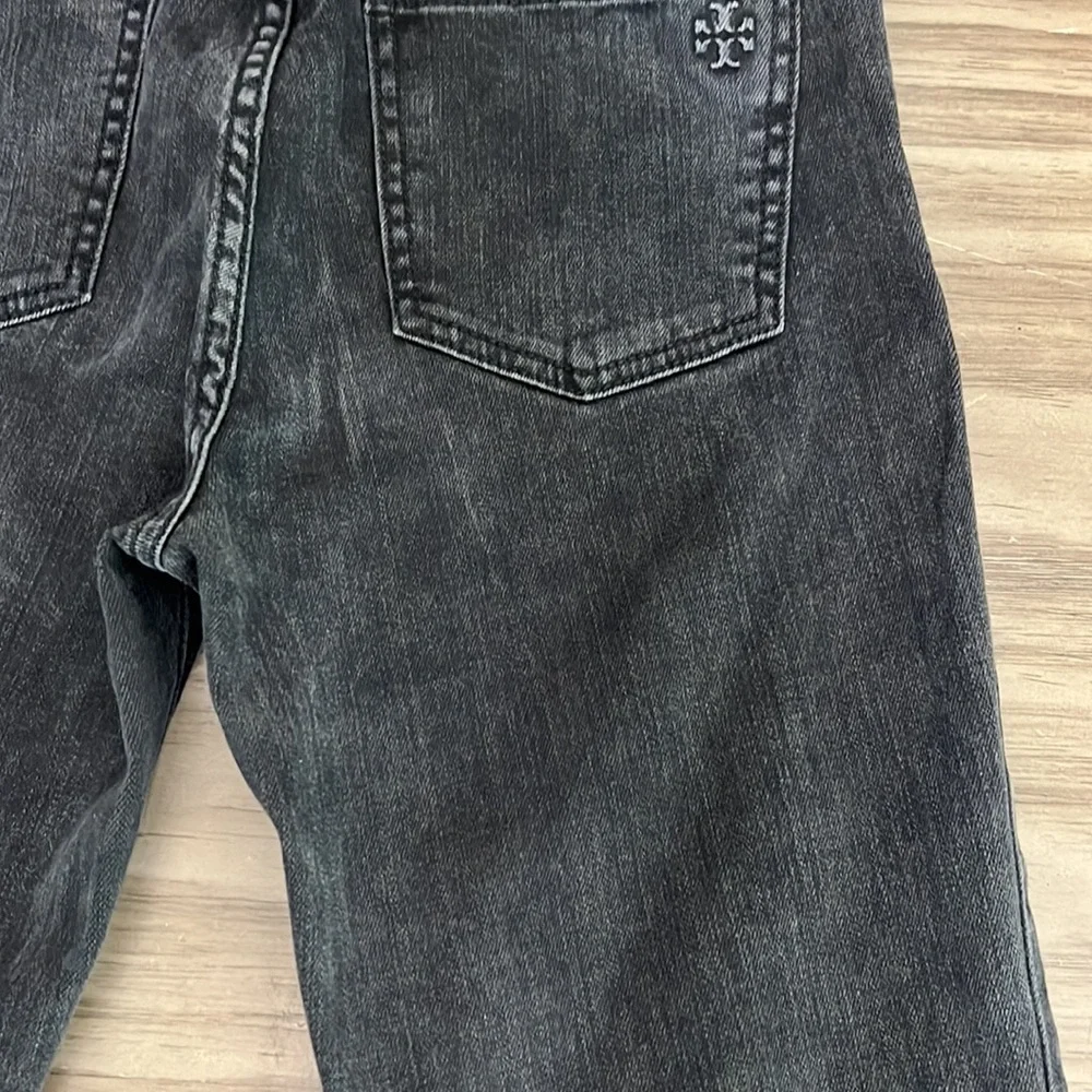 TORY BURCH BLACK STRAIGHT LEG JEANS SIZE 29